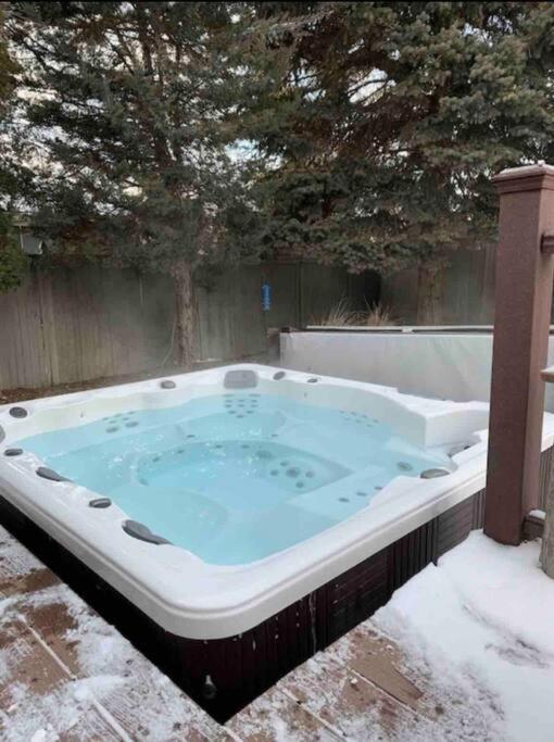 Wasatch Front Home With Pool Close To Everything! 머레이 외부 사진