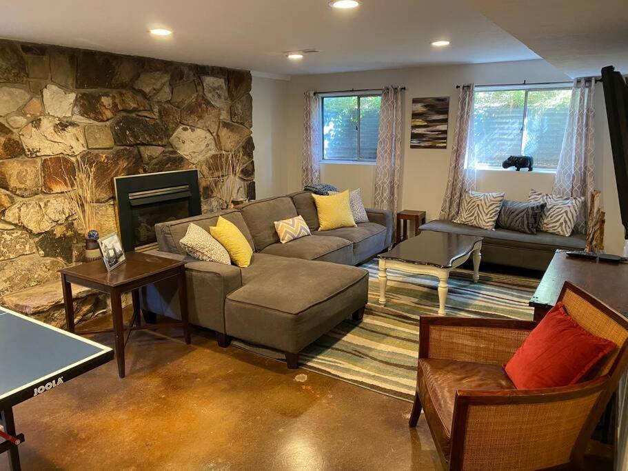 Wasatch Front Home With Pool Close To Everything! 머레이 외부 사진